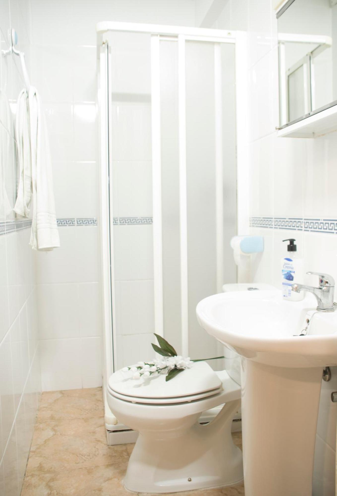 Pension Aries II Cuenca  Luaran gambar
