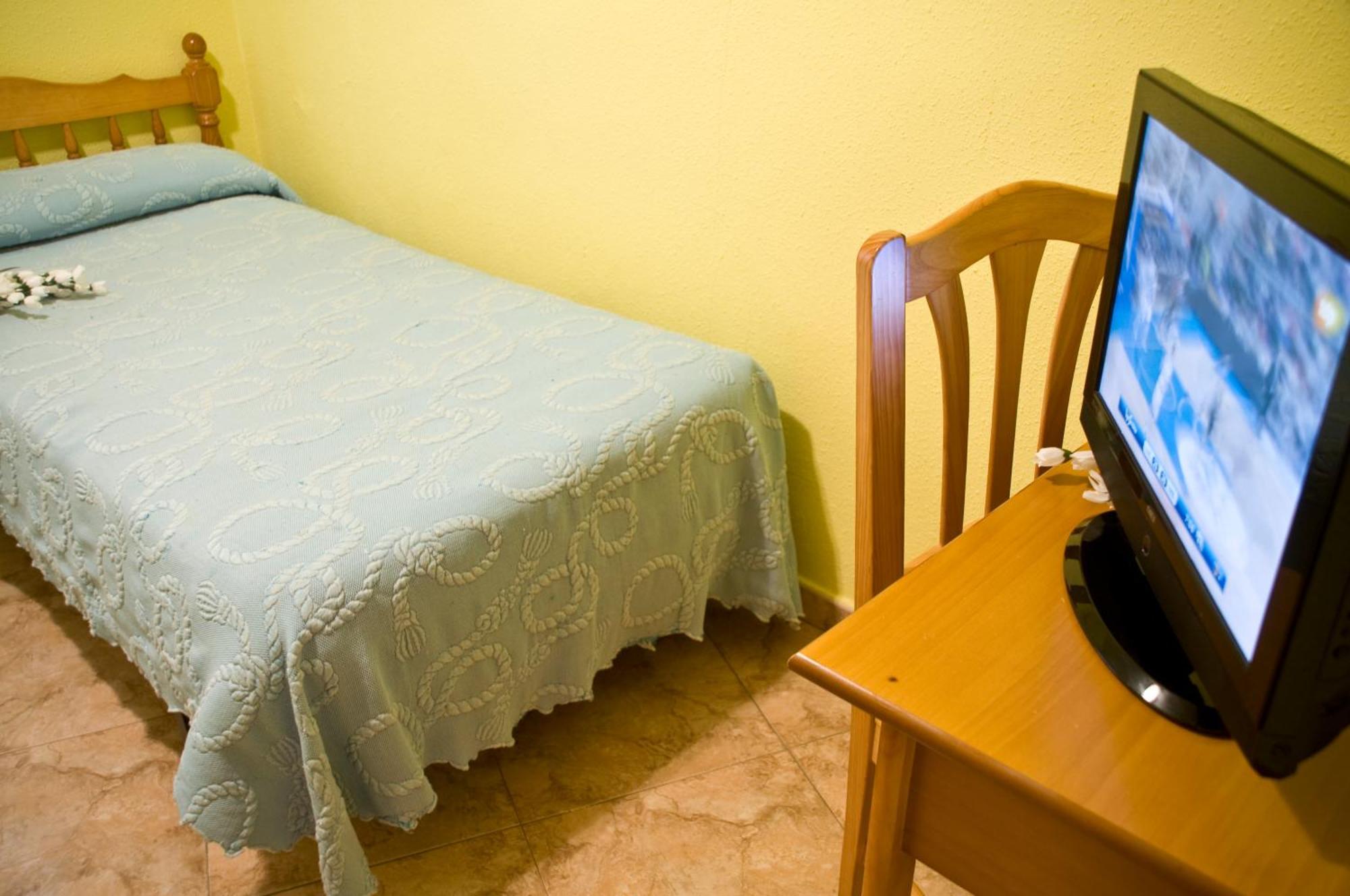 Pension Aries II Cuenca  Luaran gambar