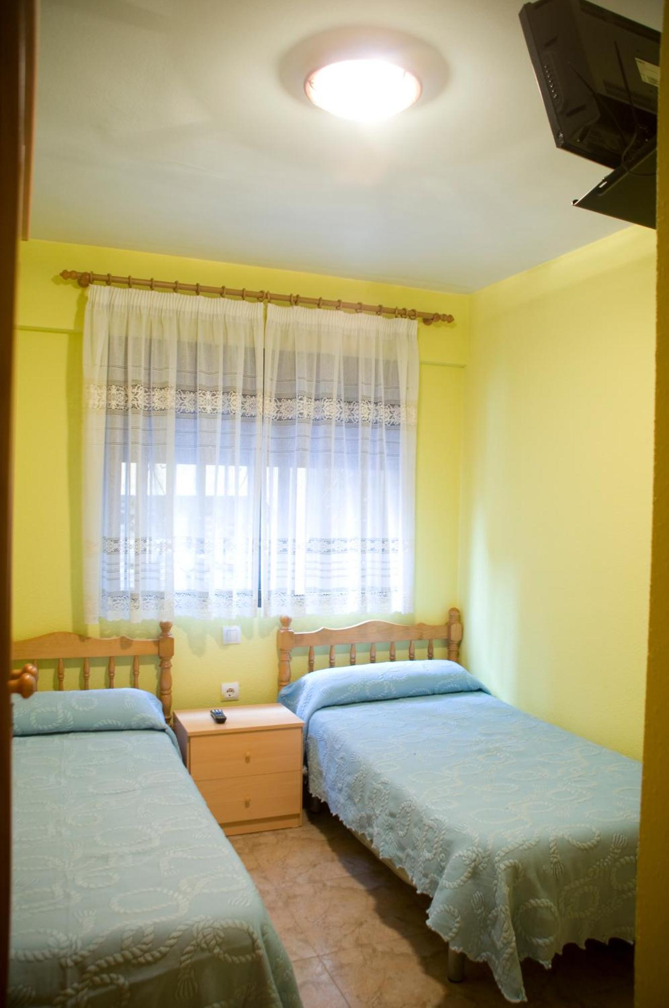 Pension Aries II Cuenca  Luaran gambar
